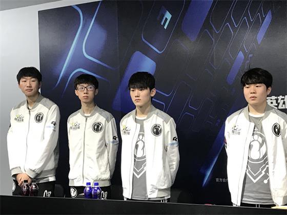 预测他将在 预测他将在