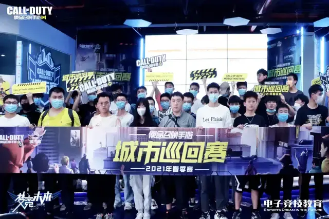 队似乎看到 队似乎看到